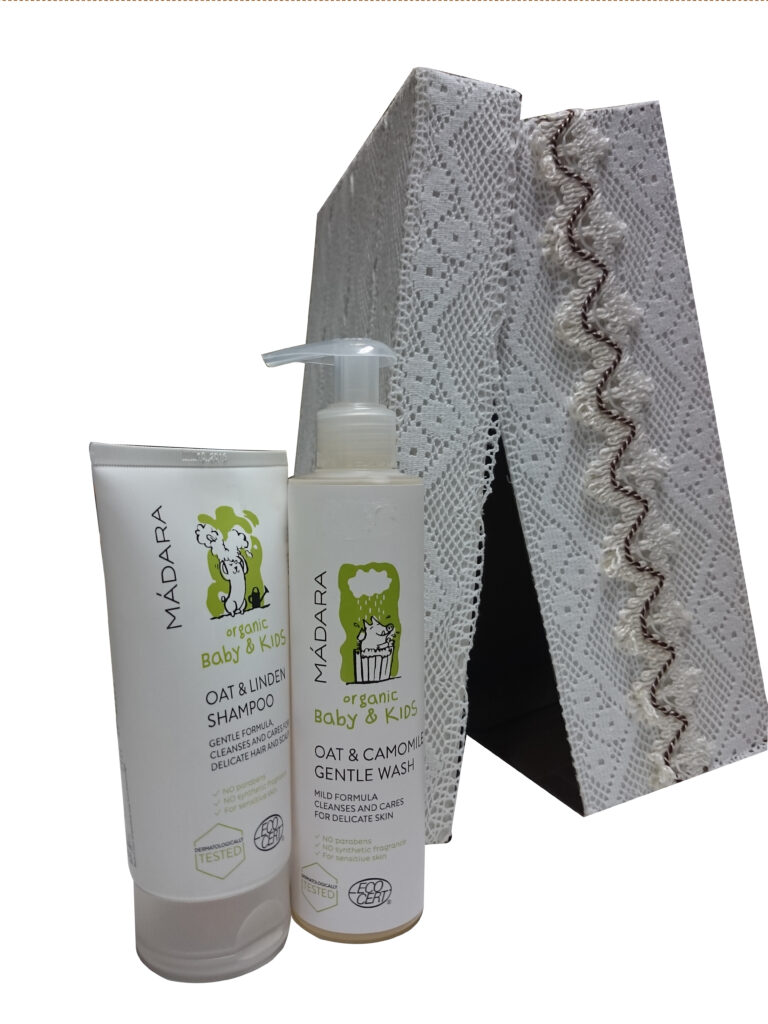 Madara Baby Gel de Dus Organic Musetel si Ovaz 200ml + Madara Baby Sampon Organic Tei si Ovaz 150ml + Cutie CADOU-0
