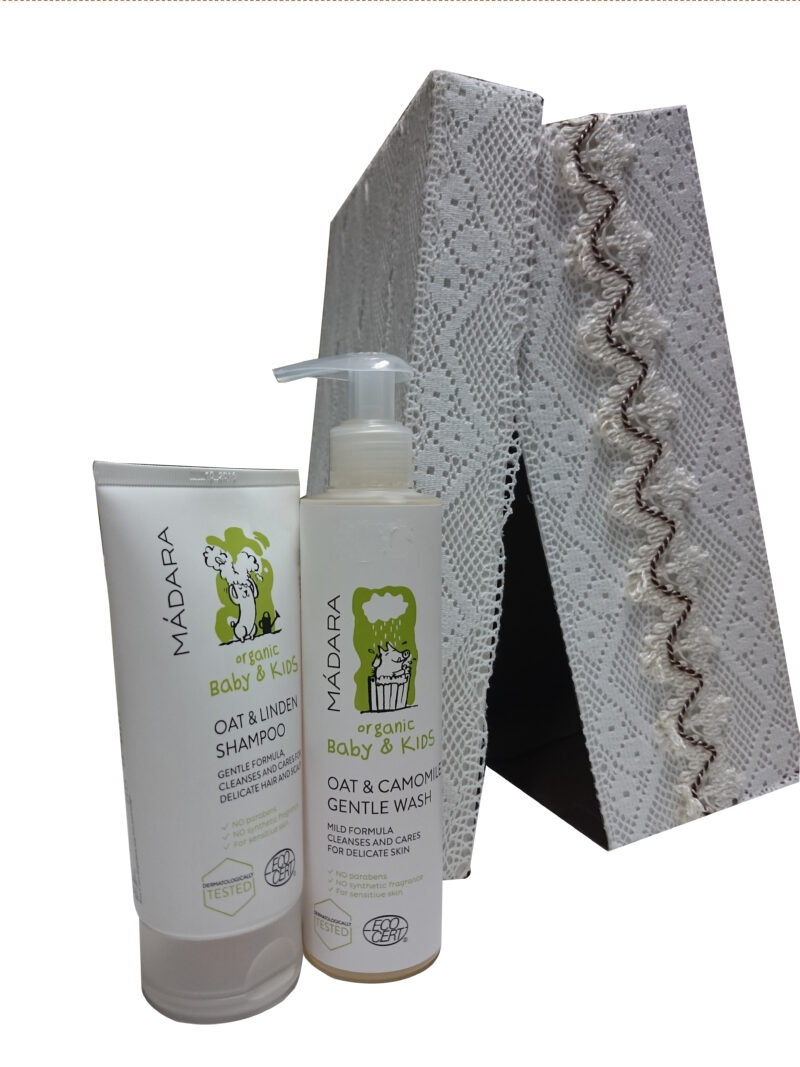 Madara Baby Gel de Dus Organic Musetel si Ovaz 200ml + Madara Baby Sampon Organic Tei si Ovaz 150ml + Cutie CADOU-0